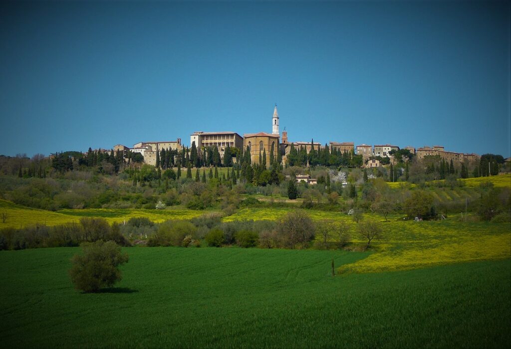 Walking Day Trip from Pienza to S. Quirico or Bagno Vignoni, Italy